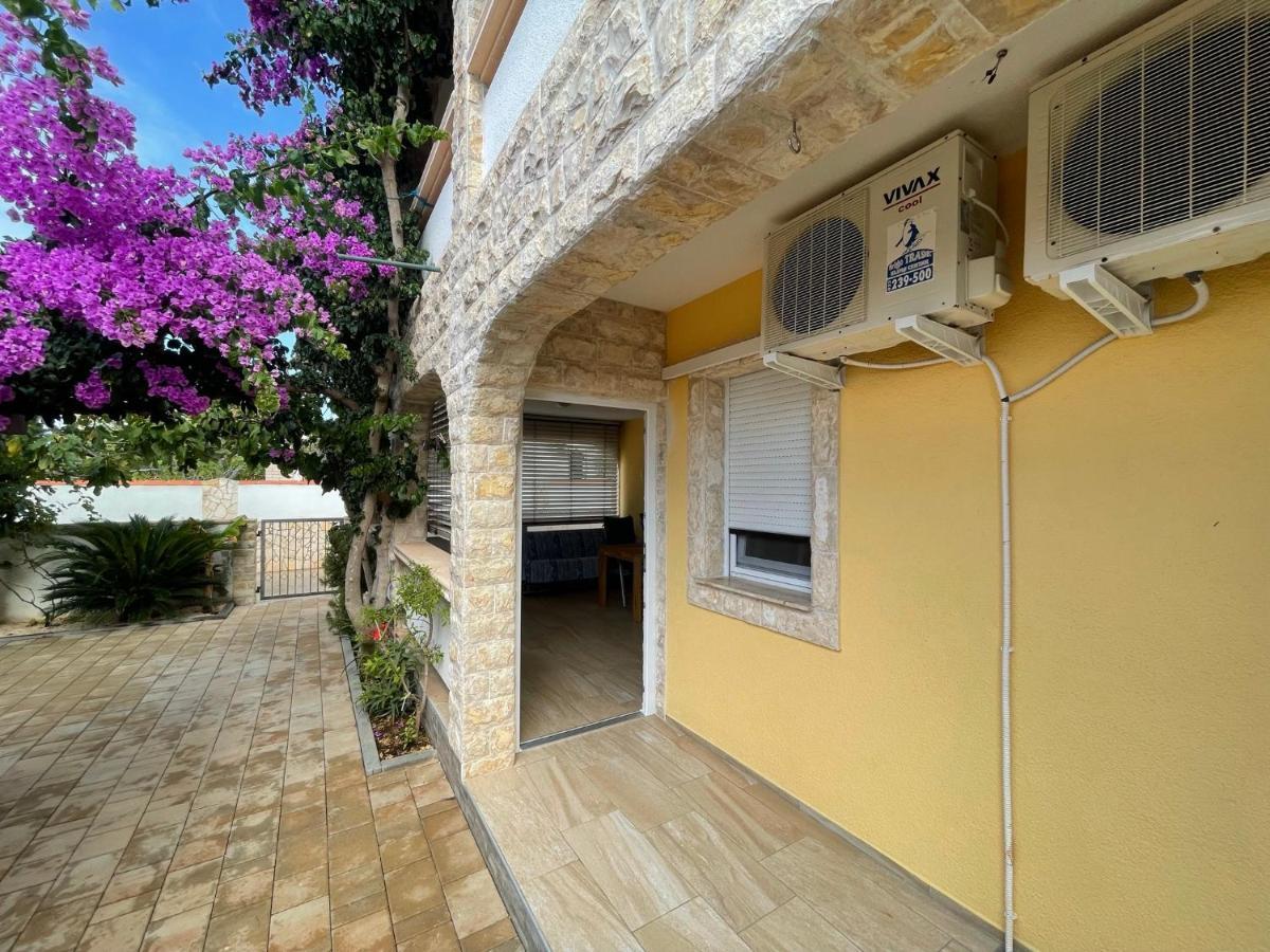 Apartements Delfin Vir Extérieur photo